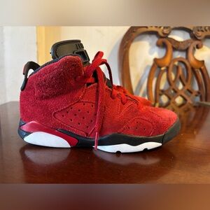 ❤️❤️Nike Jordan 6  retro toro bravo ❤️❤️